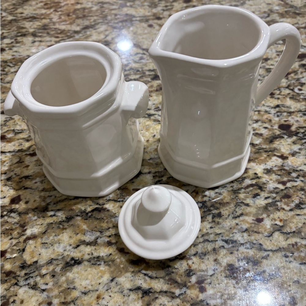 Pfaltzgraff White Ceramic Creamer and Sugar Bowl Set